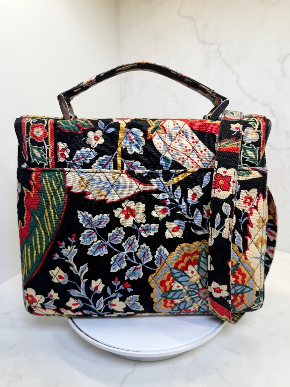 Vera Bradley Versailles Julia Crossbody Bag with Turnlock Closure - Picture 7 of 9